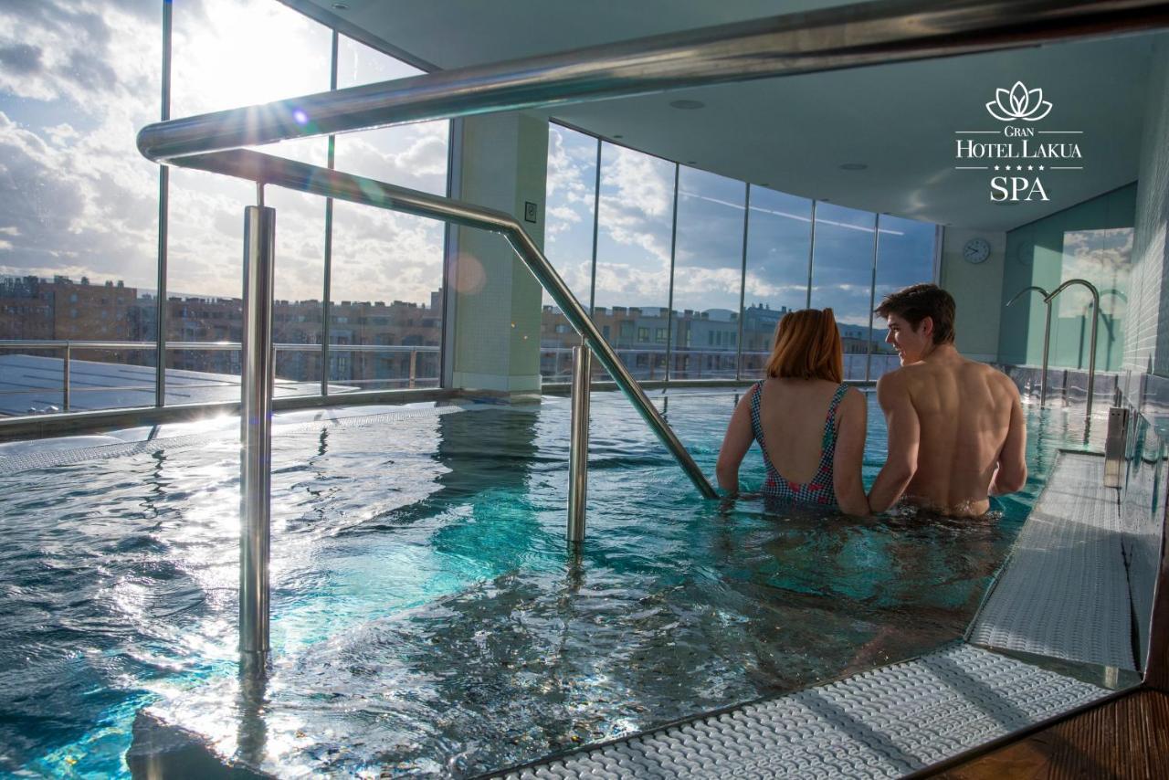 Gran Hotel Lakua Віторія-Гастейс Екстер'єр фото Spa at Hotel Lake