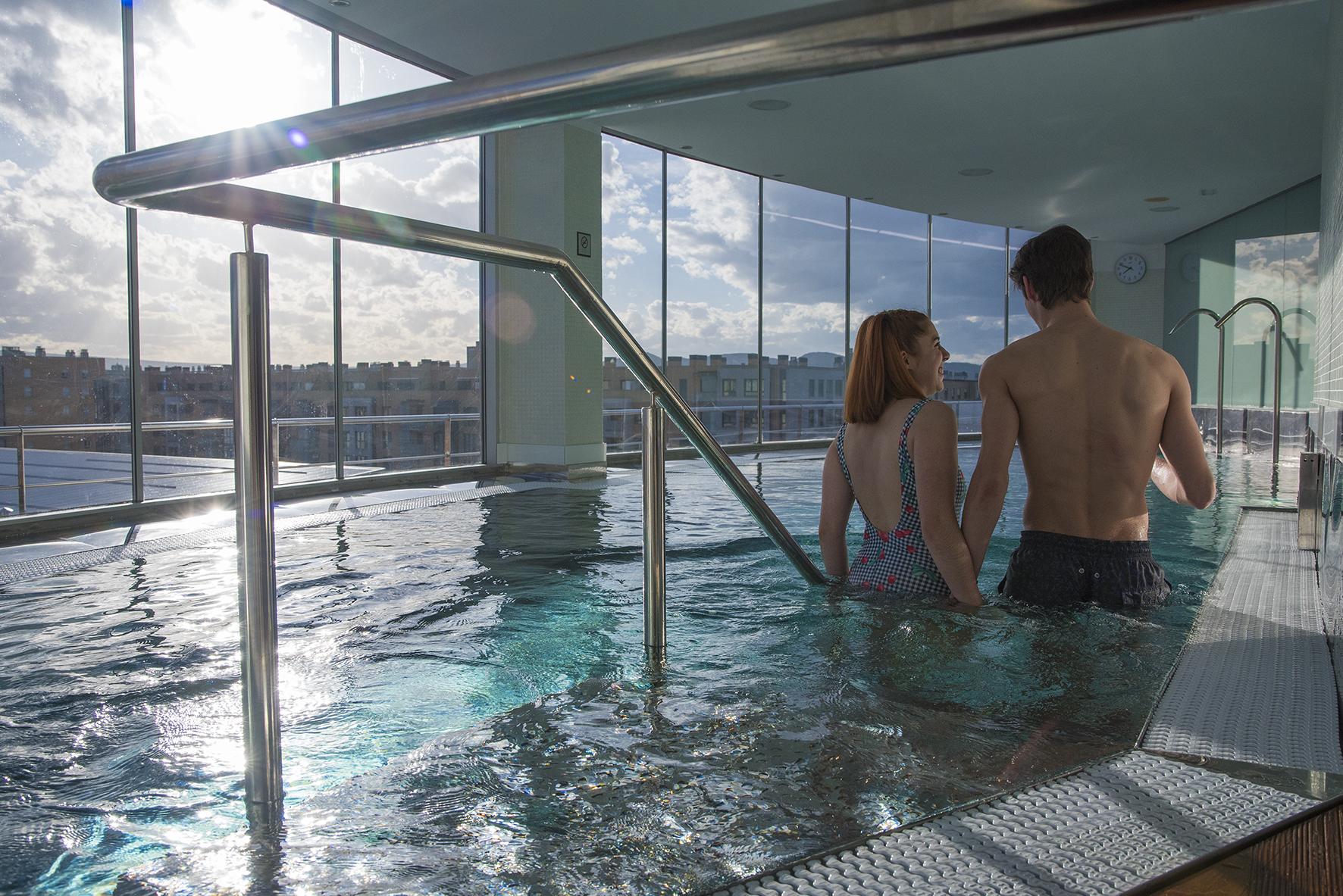 Gran Hotel Lakua Віторія-Гастейс Екстер'єр фото The pool at the 2012 London Aquatics Centre