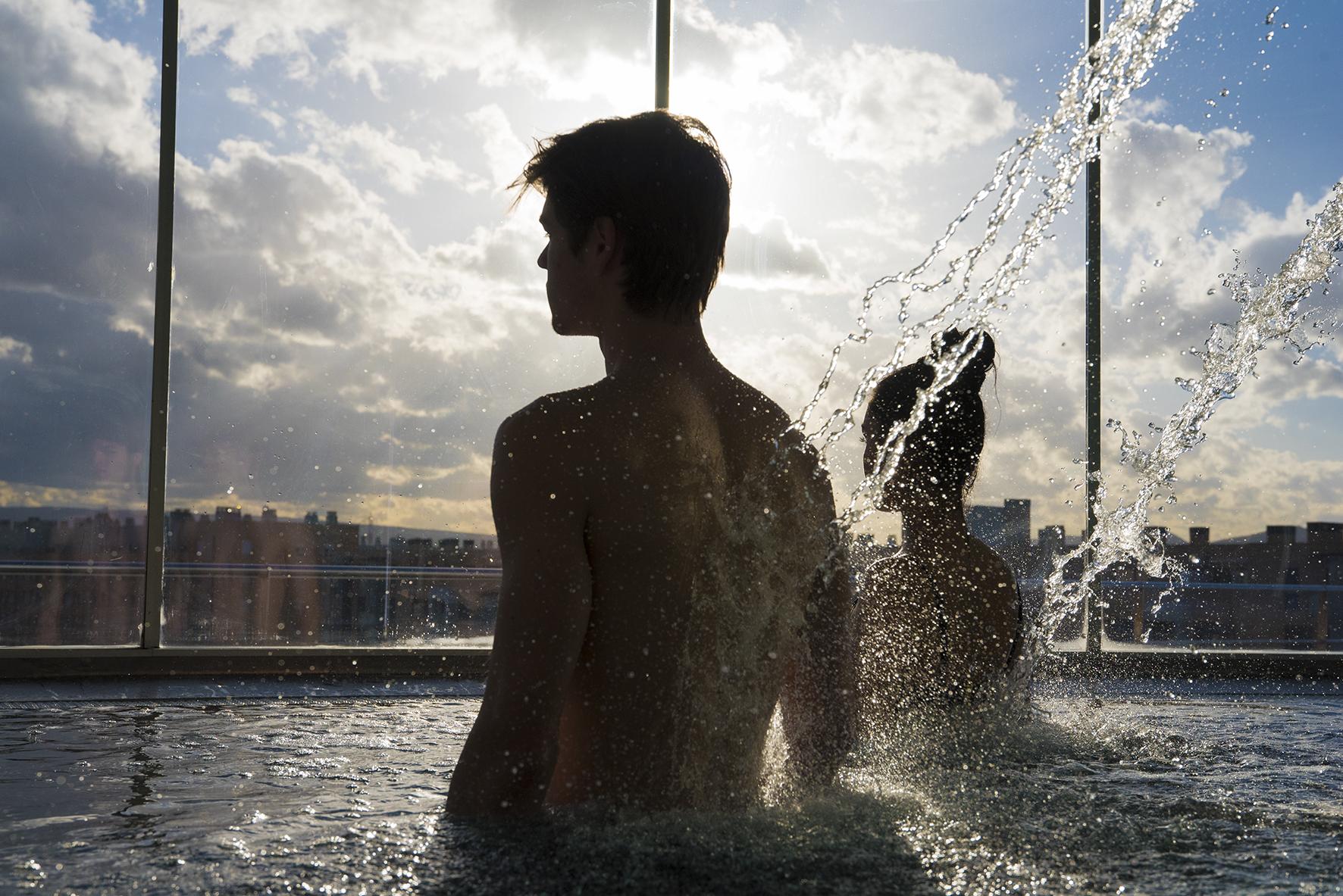 Gran Hotel Lakua Віторія-Гастейс Екстер'єр фото The rooftop pool at the Standard East Village