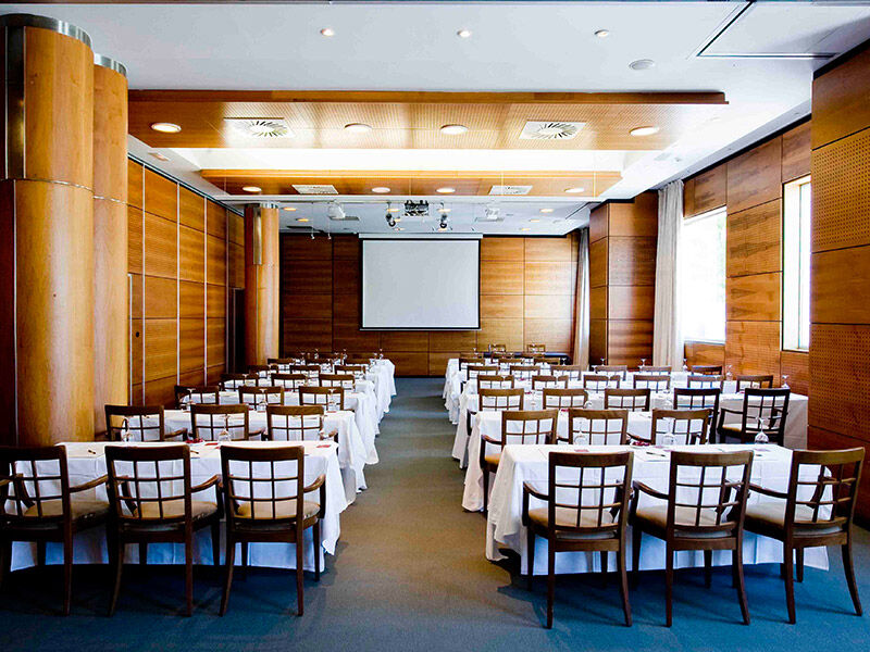 Gran Hotel Lakua Віторія-Гастейс Екстер'єр фото The conference room
